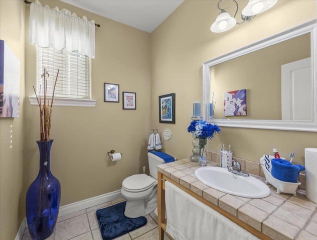 1901 Calistoga Drive, Hollister, CA 95023