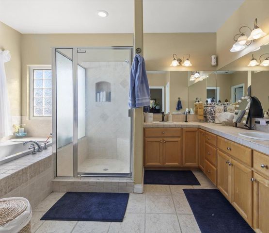 1901 Calistoga Drive, Hollister, CA 95023