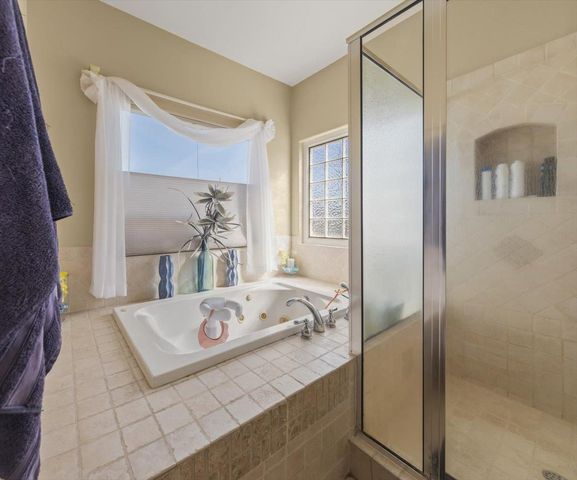 1901 Calistoga Drive, Hollister, CA 95023