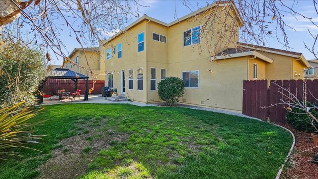 1901 Calistoga Drive, Hollister, CA 95023