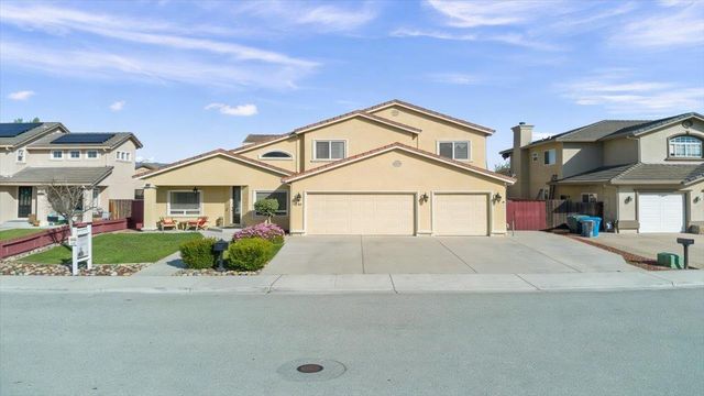 1901 Calistoga Drive, Hollister, CA 95023