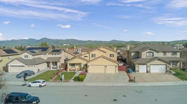 1901 Calistoga Drive, Hollister, CA 95023