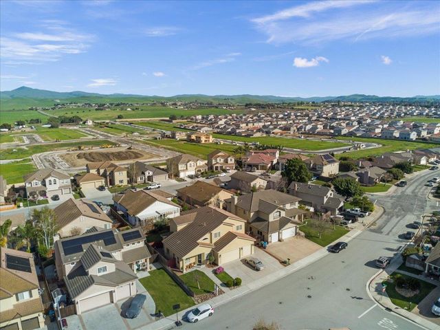 1901 Calistoga Drive, Hollister, CA 95023