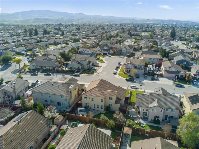 1901 Calistoga Drive, Hollister, CA 95023