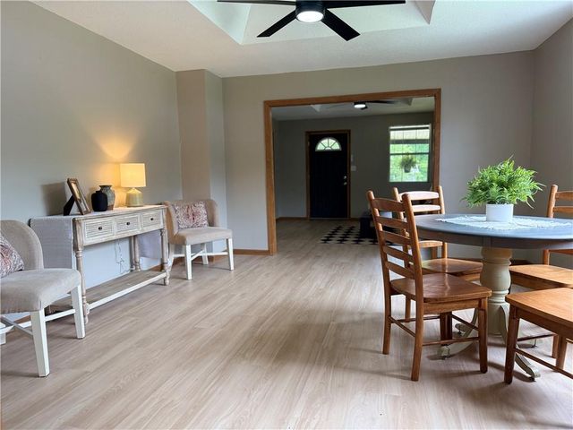 526 S west Street, Nevada, MO 64772
