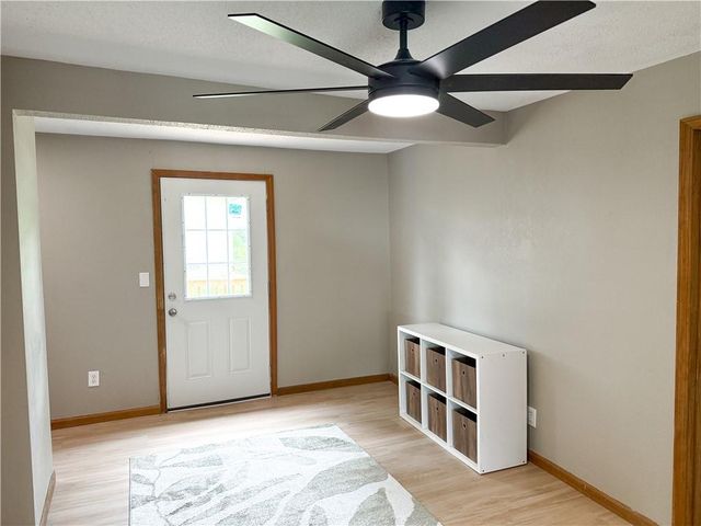 526 S west Street, Nevada, MO 64772