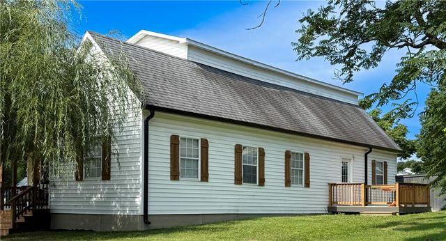 526 S west Street, Nevada, MO 64772