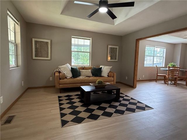 526 S west Street, Nevada, MO 64772