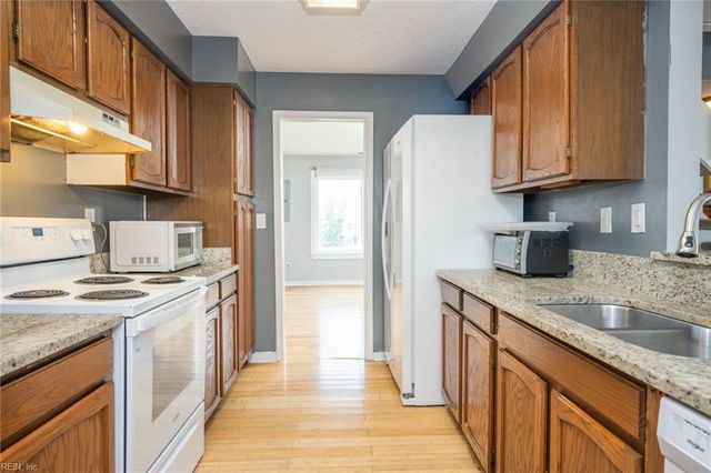 2507 Cove Point PL, Virginia Beach, VA 23454