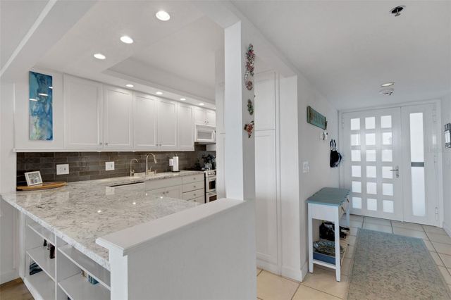 1105 GULF OF MEXICO DRIVE 203, Longboat Key, FL 34228