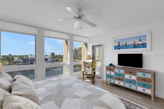 1105 GULF OF MEXICO DRIVE 203, Longboat Key, FL 34228