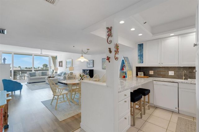 1105 GULF OF MEXICO DRIVE 203, Longboat Key, FL 34228