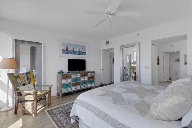 1105 GULF OF MEXICO DRIVE 203, Longboat Key, FL 34228