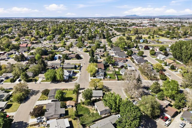 803 Smith Ave, Nampa, ID 83651