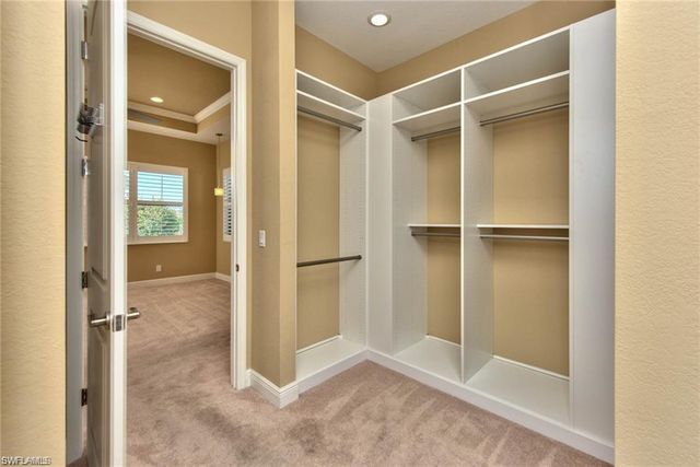 1614 Serrano CIR, Naples, FL 34105