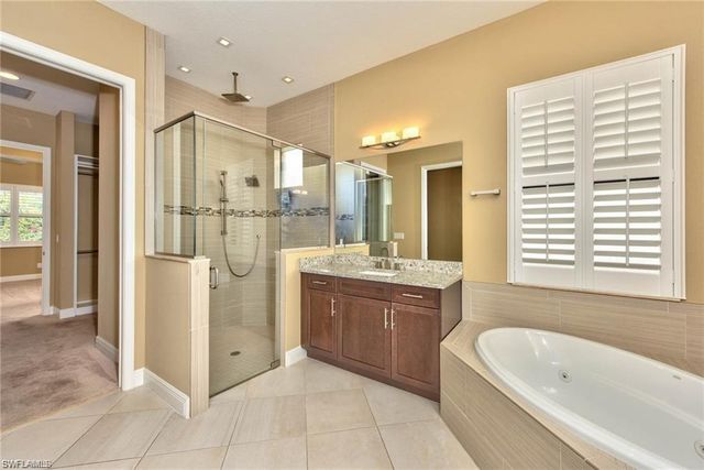 1614 Serrano CIR, Naples, FL 34105
