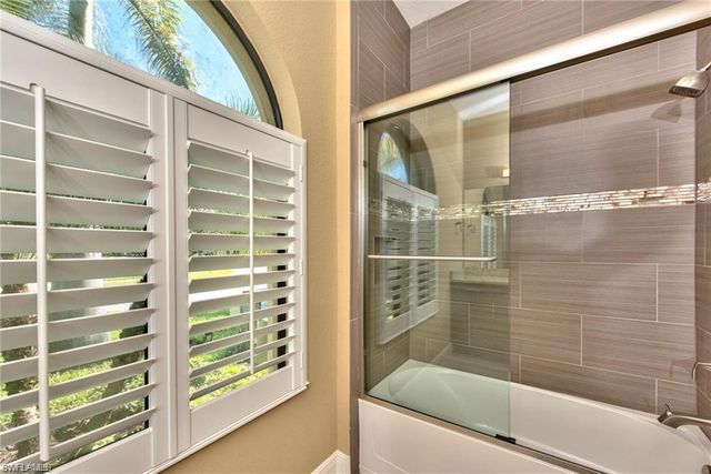 1614 Serrano CIR, Naples, FL 34105