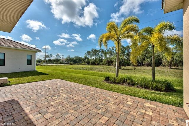 1614 Serrano CIR, Naples, FL 34105