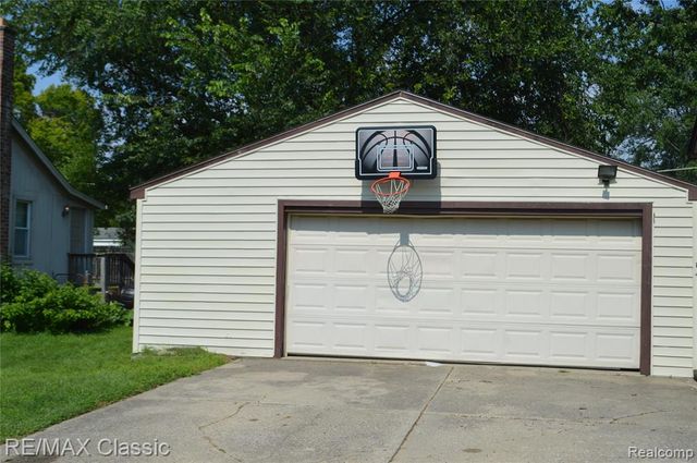 15478 Lola Lola Drive, Redford, MI 48239