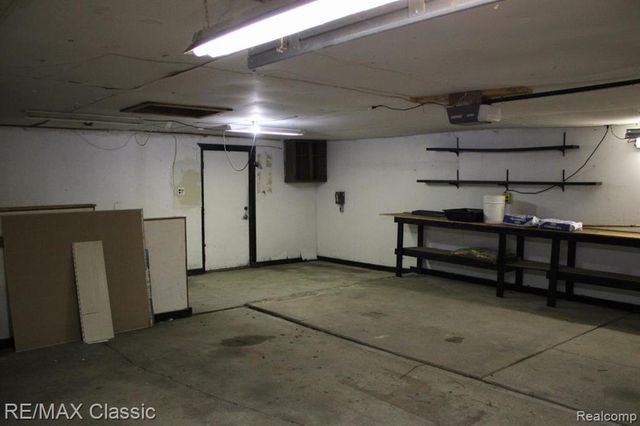 15478 Lola Lola Drive, Redford, MI 48239