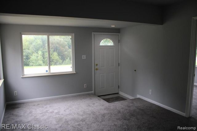 15478 Lola Lola Drive, Redford, MI 48239