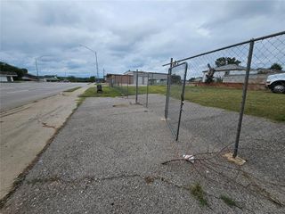 212 N Monroe Avenue, Blanchard, OK 73010