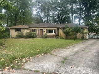 2600 Tarkill RN, Virginia Beach, VA 23452