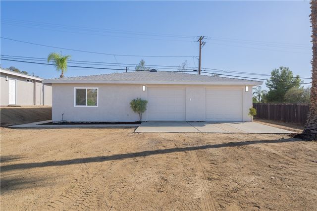 723 Amigos Road, Ramona, CA 92065