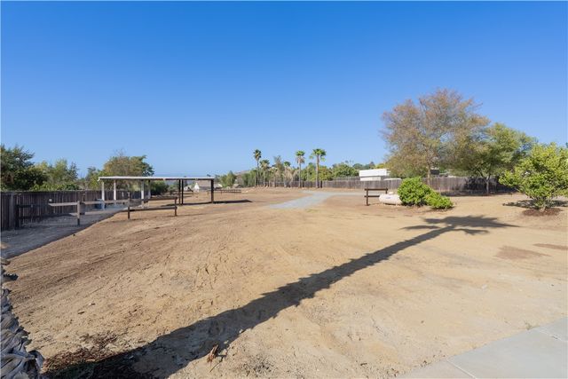 723 Amigos Road, Ramona, CA 92065