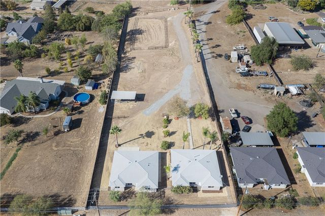723 Amigos Road, Ramona, CA 92065