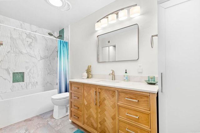 2033 Shadytree Lane, Encinitas, CA 92024