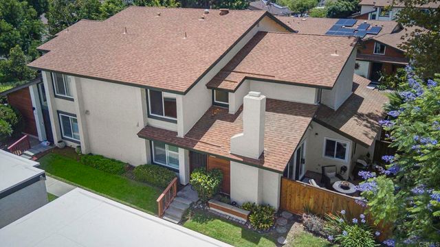 2033 Shadytree Lane, Encinitas, CA 92024