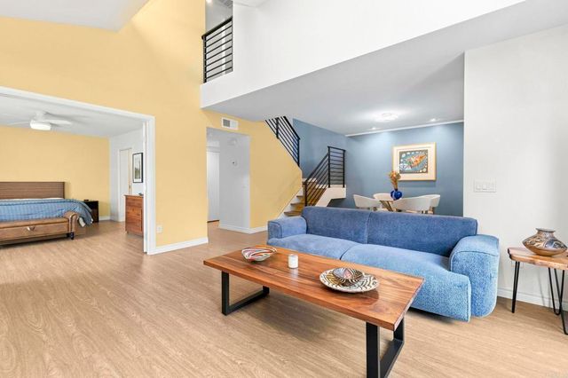 2033 Shadytree Lane, Encinitas, CA 92024