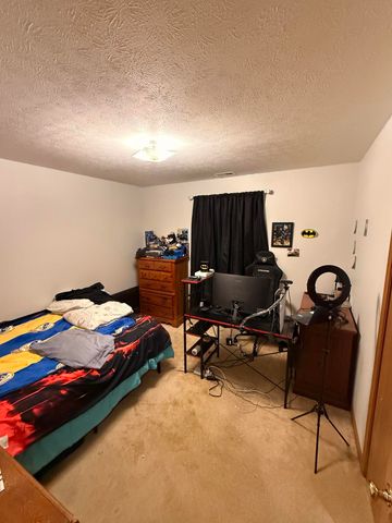 1517 hawke Street 1517 hawke Street, Bellefontaine, OH 43311