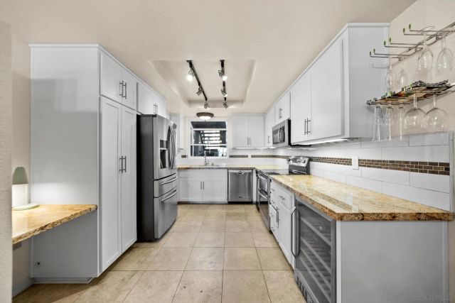 1806 Mckee St A2, San Diego, CA 92110