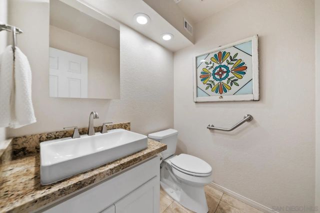 1806 Mckee St A2, San Diego, CA 92110