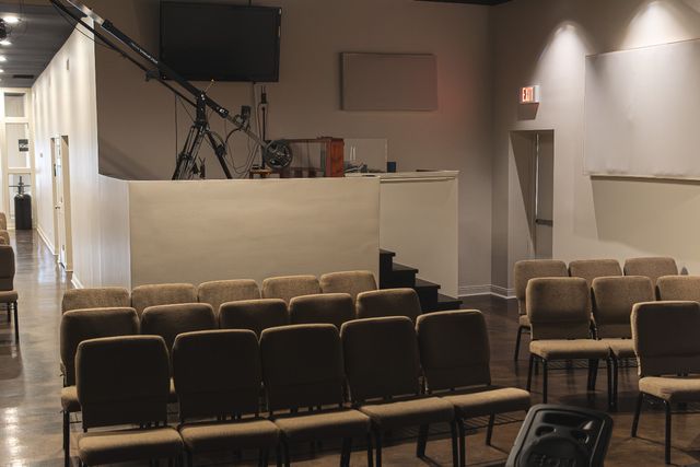 1326 N Hamlin Avenue, Chicago, IL 60651