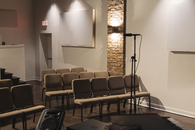 1326 N Hamlin Avenue, Chicago, IL 60651