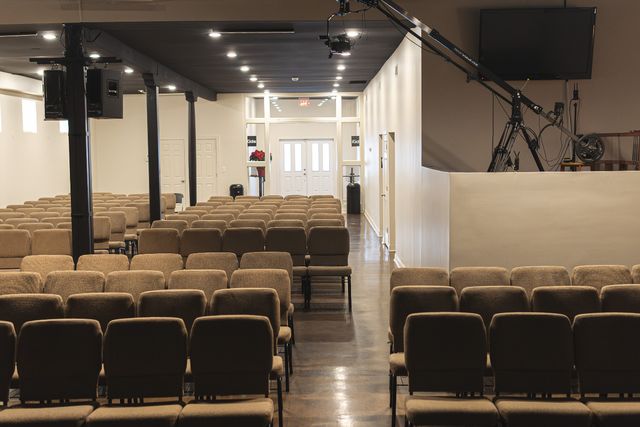 1326 N Hamlin Avenue, Chicago, IL 60651