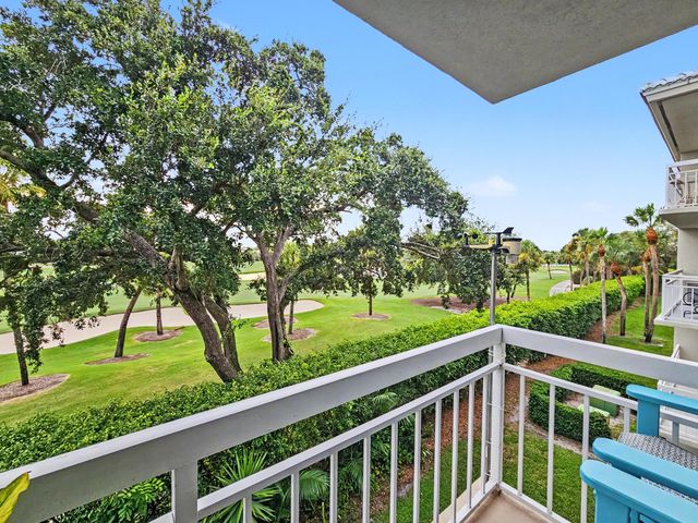 2811 Village Boulevard 302, West Palm Beach, FL 33409