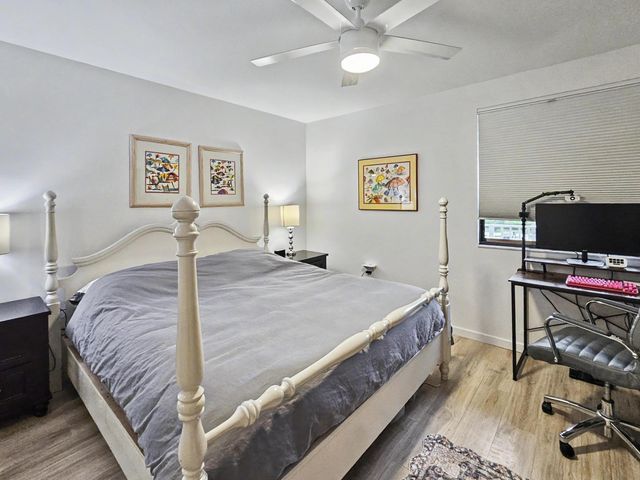 2811 Village Boulevard 302, West Palm Beach, FL 33409