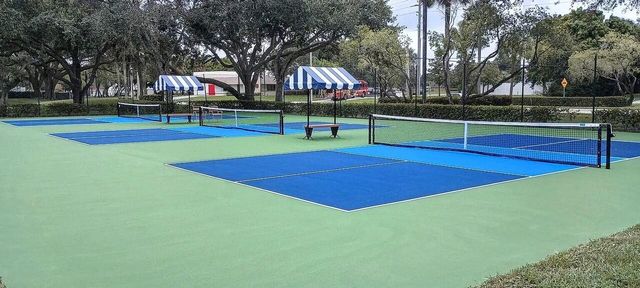 2811 Village Boulevard 302, West Palm Beach, FL 33409