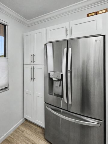 2811 Village Boulevard 302, West Palm Beach, FL 33409