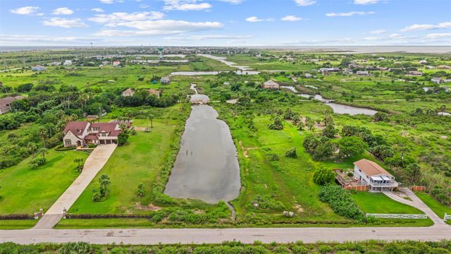 3030 9 Mile Road, Galveston, TX 77554