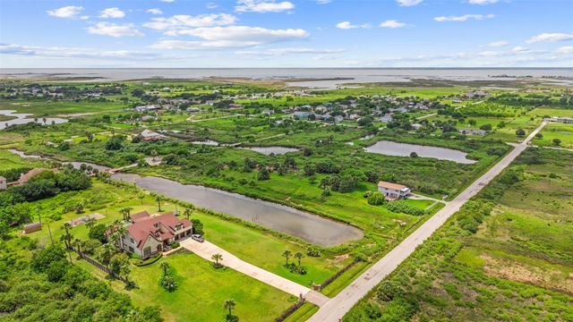 3030 9 Mile Road, Galveston, TX 77554