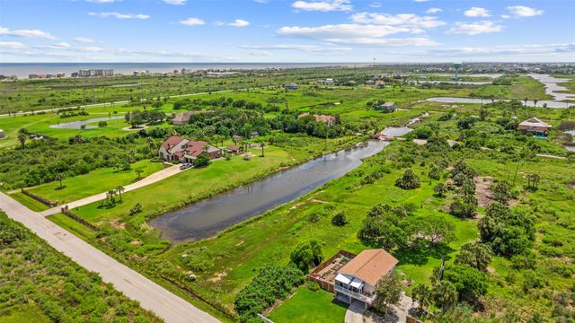 3030 9 Mile Road, Galveston, TX 77554