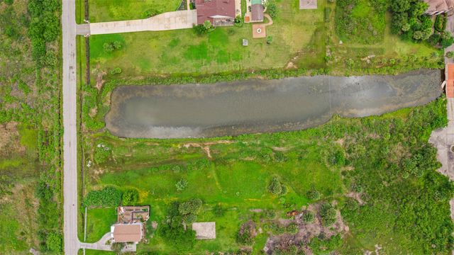 3030 9 Mile Road, Galveston, TX 77554