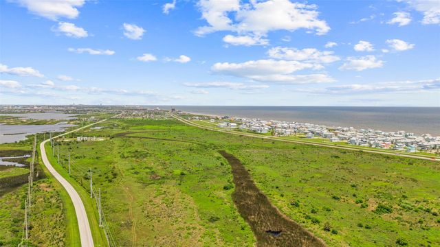 3030 9 Mile Road, Galveston, TX 77554