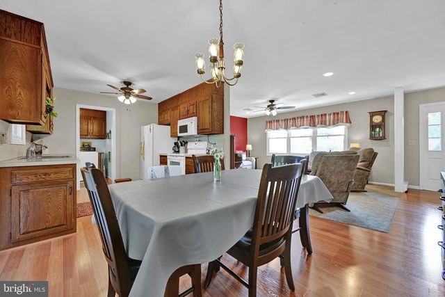 75 HICKORY RD, Denver, PA 17517