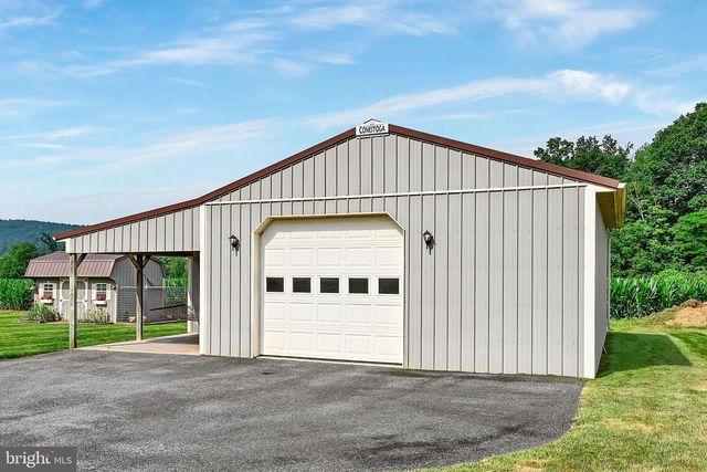 75 HICKORY RD, Denver, PA 17517